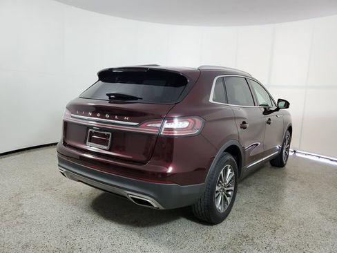 Used 2023 Lincoln Nautilus FWD w/ Premium Package image 5