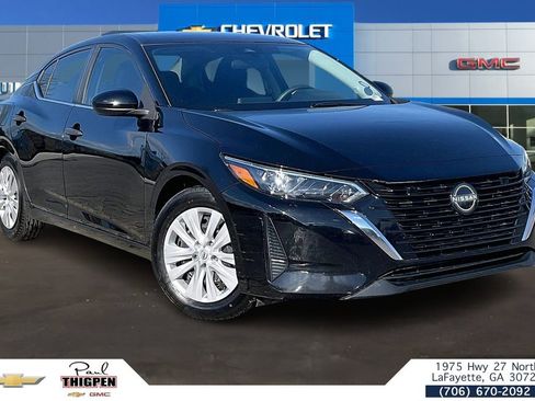 Used 2024 Nissan Sentra S image 1