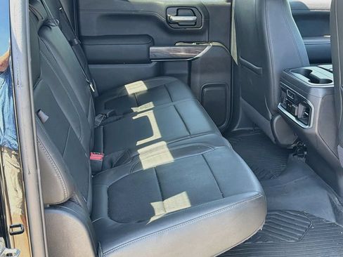 Used 2020 Chevrolet Silverado 1500 LTZ AWD/4WD image 32