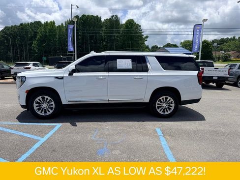 Used 2023 GMC Yukon XL SLT AWD/4WD image 3