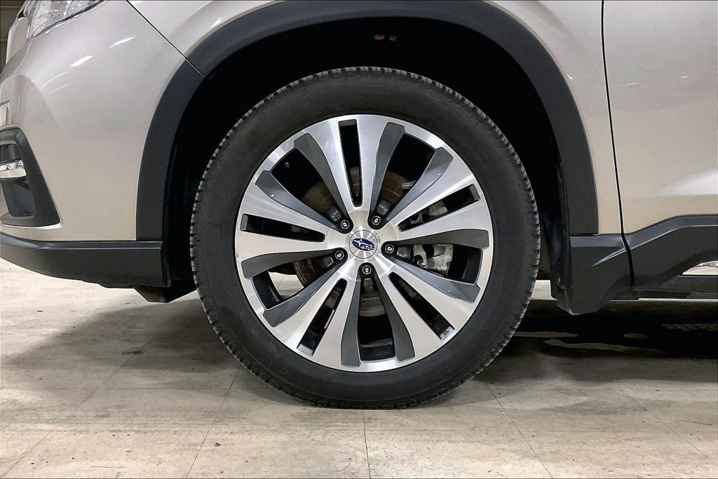 Used 2019 Subaru Ascent Limited w/ Popular Package #2 AWD/4WD image 9