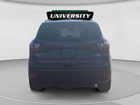 Used 2018 Ford Escape SE w/ SE Sync 3 Package FWD image 4
