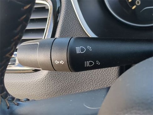 Certified 2019 Jeep Compass Limited image 25