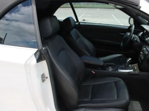 Used 2013 BMW 135i Convertible RWD image 17