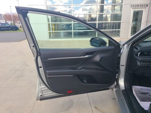 Used 2024 Toyota Camry LE image 17