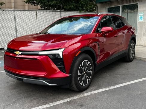 Used 2024 Chevrolet Blazer EV LT AWD/4WD image 3