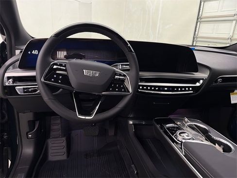 New 2026 Cadillac Lyriq Premium Luxury image 22