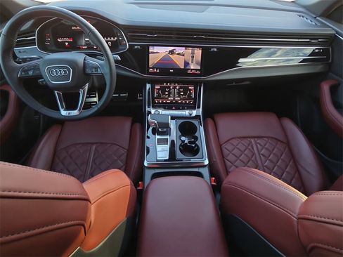 Used 2024 Audi SQ8 Premium Plus image 9