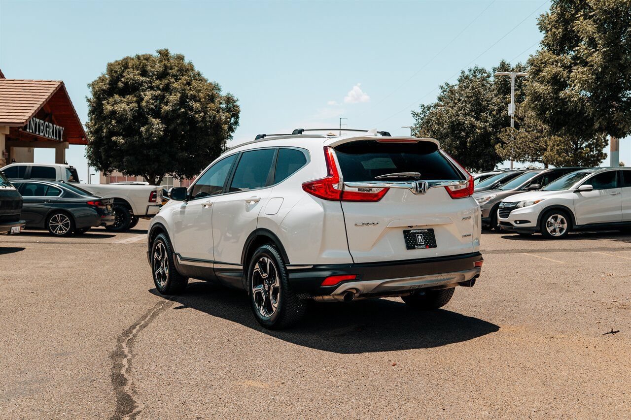 Used 2017 Honda CR-V Touring image 5