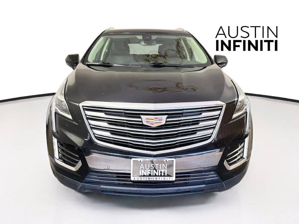 Used 2019 Cadillac XT5 Premium Luxury FWD image 2