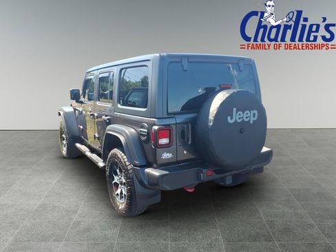 Used 2020 Jeep Wrangler Unlimited Rubicon w/ Dual Top Group AWD/4WD image 5