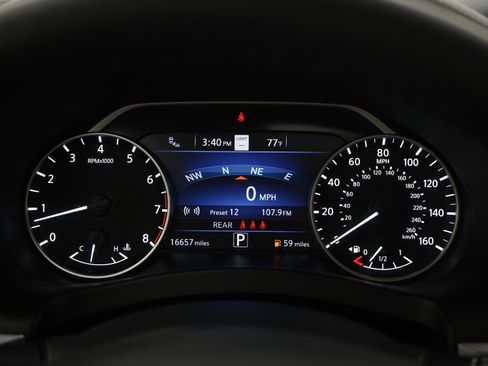 Used 2023 Nissan Murano SL w/ SL Moonroof Package AWD/4WD image 25