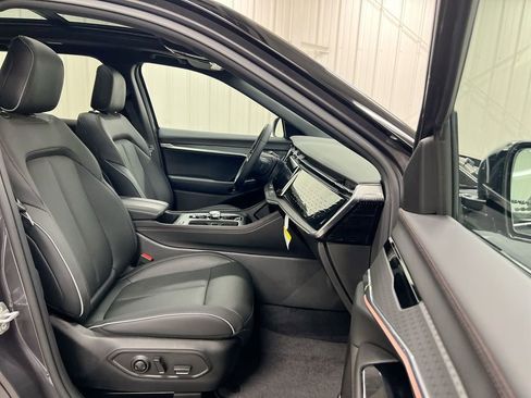 New 2025 Jeep Wagoneer S Limited image 23