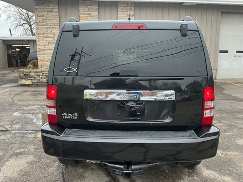 Used 2012 Jeep Liberty Limited image 4