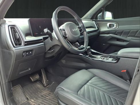 Used 2025 Kia Sorento SX Prestige AWD/4WD image 23