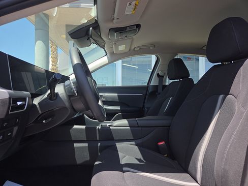 Used 2025 Hyundai Sonata SEL FWD image 9