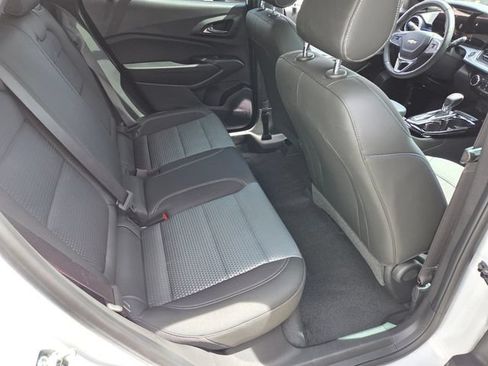 Certified 2026 Chevrolet Trax LT w/ Driver Confidence Package FWD image 14
