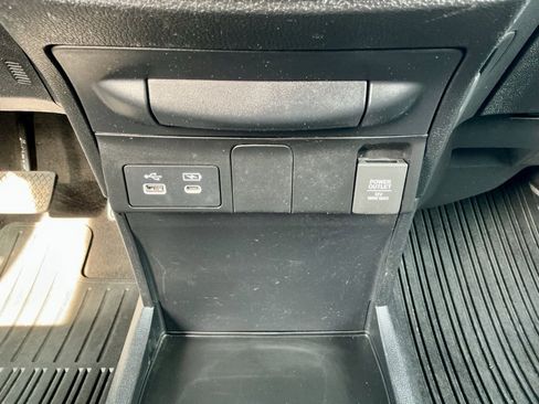 Used 2025 Honda Odyssey EX-L image 32