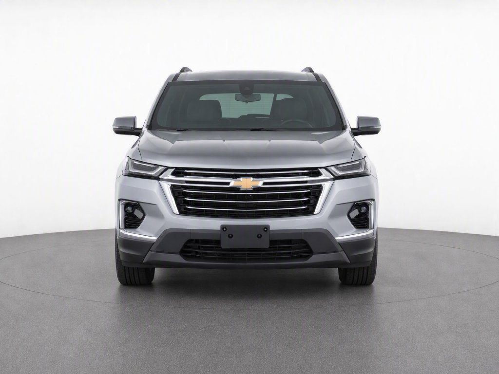 Used 2023 Chevrolet Traverse LT AWD/4WD image 2