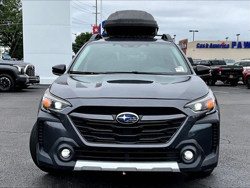Used 2023 Subaru Outback Limited AWD/4WD image 2