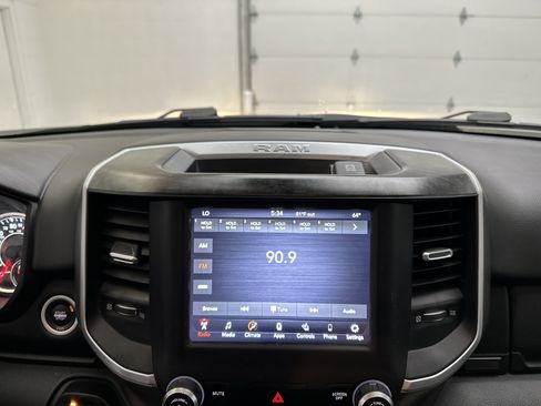 Used 2020 RAM 1500 Big Horn AWD/4WD image 29