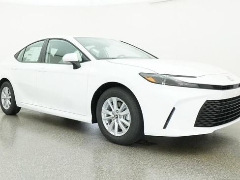 New 2026 Toyota Camry LE FWD image 29