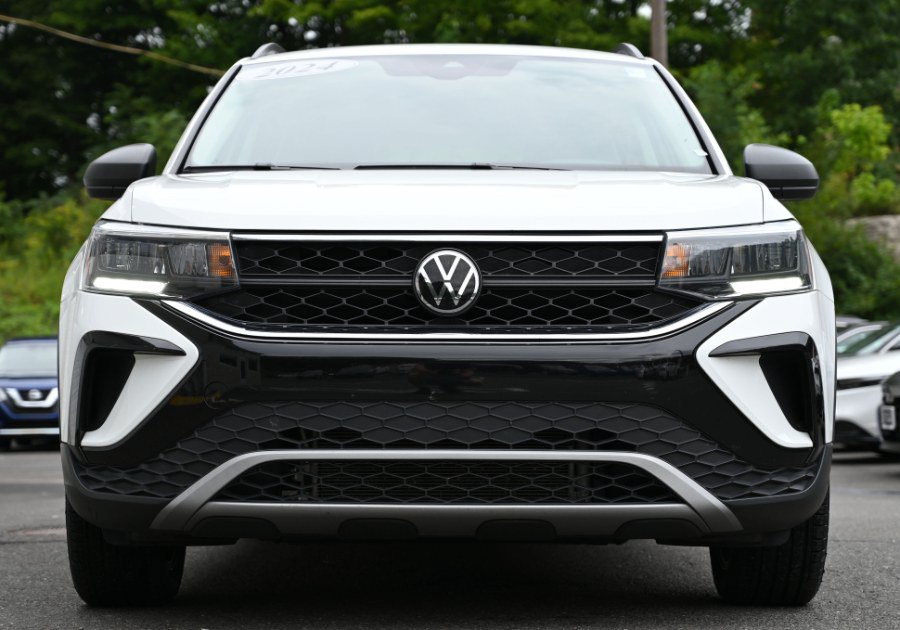 Used 2024 Volkswagen Taos S FWD image 8