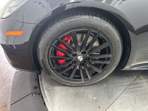 Used 2020 Porsche Panamera GTS w/ Premium Package Plus image 32
