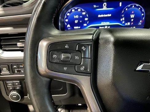 Used 2023 Chevrolet Suburban RST w/ Luxury Package AWD/4WD image 11