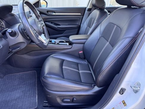Used 2024 Nissan Altima 2.5 SR image 8