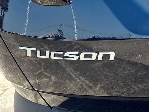 Used 2025 Hyundai Tucson Limited AWD/4WD image 34