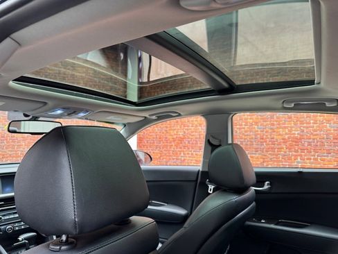 Used 2016 Kia Optima EX w/ Premium Package image 3