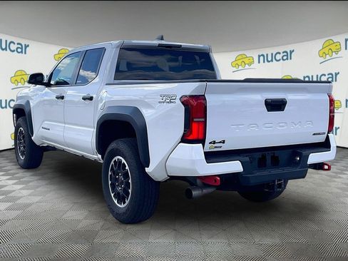 Used 2025 Toyota Tacoma TRD Off-Road AWD/4WD image 4