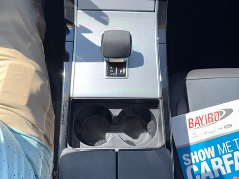 Used 2025 Land Rover Range Rover Velar S image 23