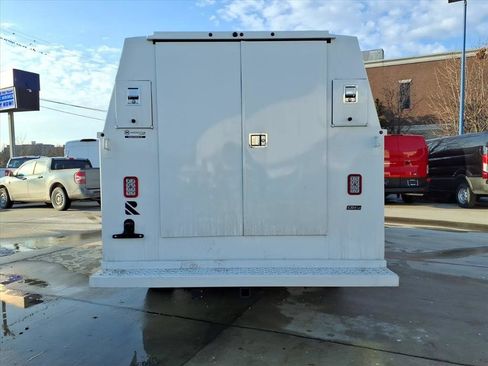 New 2026 Ford E-350 and Econoline 350 Super Duty w/ Power Equipment Group RWD image 9