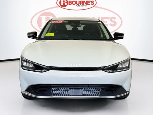 Used 2024 Kia EV6 Light AWD/4WD image 5