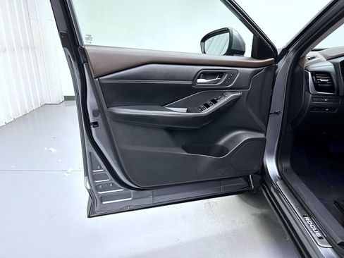 Used 2023 Nissan Rogue SL w/ SL Premium Package AWD/4WD image 9