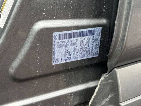 Used 2025 Nissan Rogue SV FWD image 31