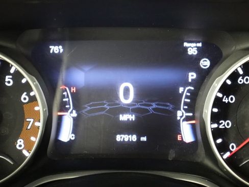 Used 2021 Jeep Compass Limited w/ Sun and Sound Group AWD/4WD image 43
