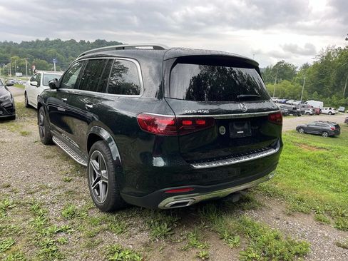 Used 2025 Mercedes-Benz GLS 450 4MATIC image 5