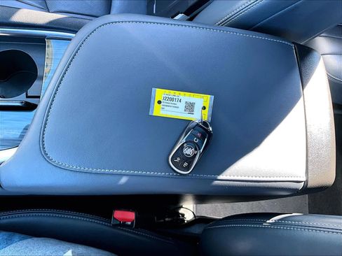 Used 2023 Buick Enclave Essence w/ Experience Buick Package image 32