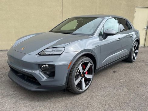 New 2025 Porsche Macan 4S Electric image 1