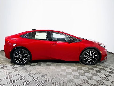 New 2026 Toyota Prius Plug-In Hybrid image 9