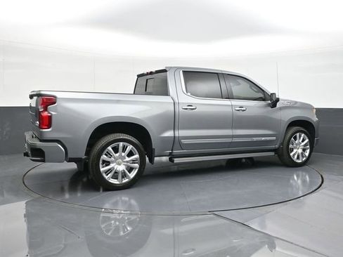 New 2026 Chevrolet Silverado 1500 High Country AWD/4WD image 16