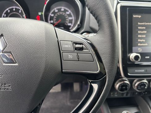 Used 2023 Mitsubishi Outlander Sport SE image 19