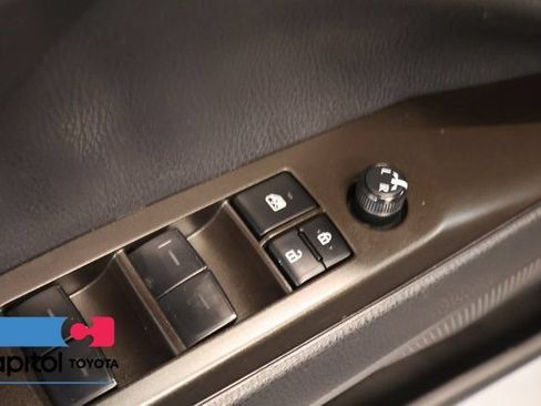 Certified 2023 Toyota Camry SE FWD image 11