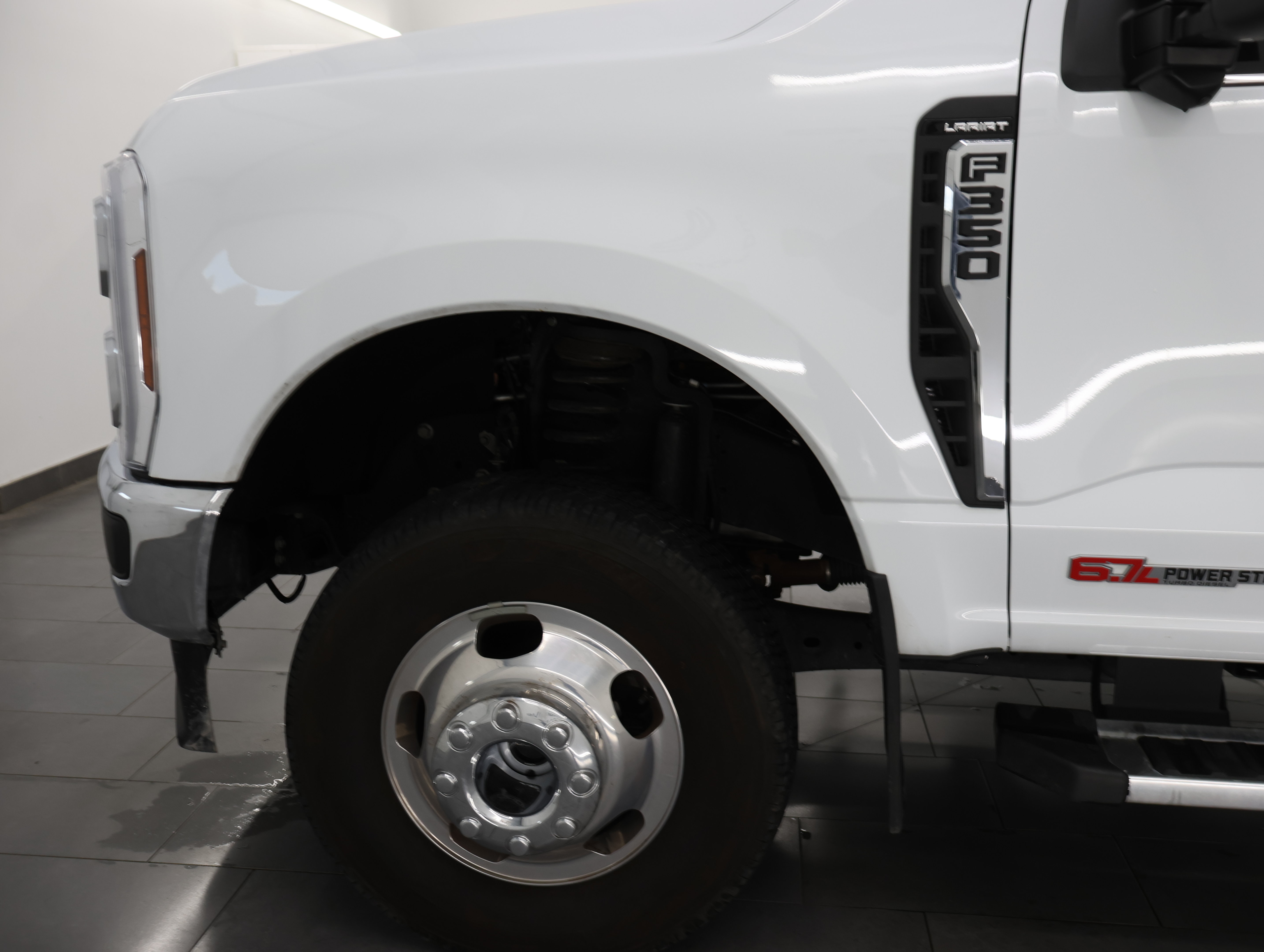 Used 2025 Ford F350 Lariat w/ Chrome Package AWD/4WD image 30