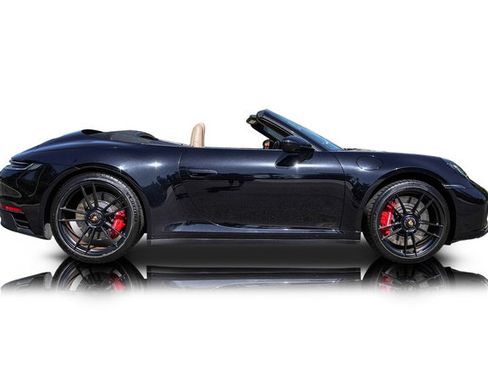 Used 2024 Porsche 911 Cabriolet image 2