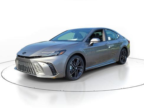 New 2026 Toyota Camry XSE FWD image 2