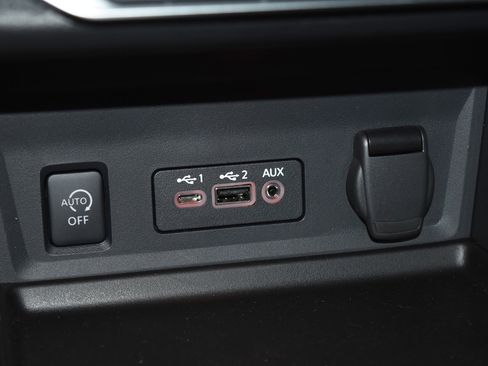 New 2025 Nissan Sentra SR w/ SR Premium Package image 11